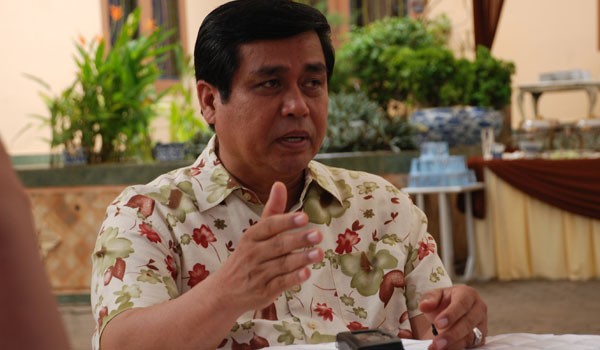 Gubernur Jambi Hasan Basri Agus