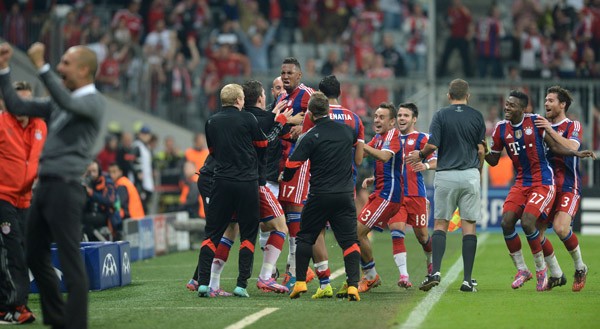 Selebrasi pemain Bayern Muenchen usai mencetak gol ke gawang City