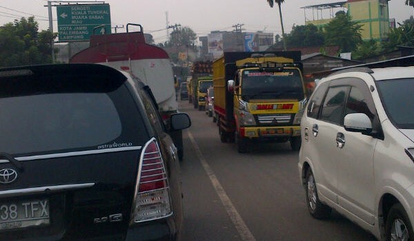<b>Foto:</b>Jalan Depan Unja Macet