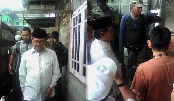 Wagub Jambi Fachrori Umar saat meninjau lokasi ambruknya selasar ponpes Al Mubaraq