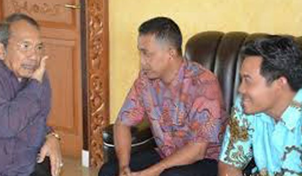 Ketua DPD I Golkar Zoerma Manap dan Ketua serta Sekjend DPW PKS Apri dan Suorianto