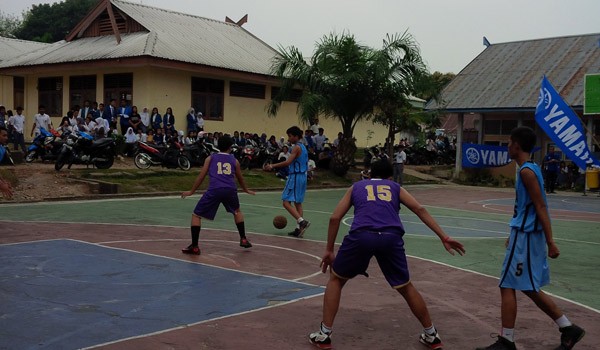 Pertandingan Basketball yang diadakan di SMK 1