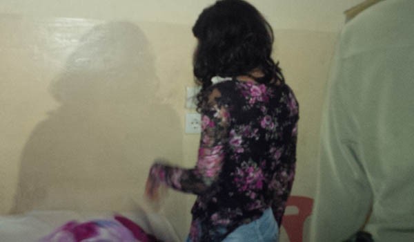 Sat Pol PP saat merazia disalah satu kamar hotel