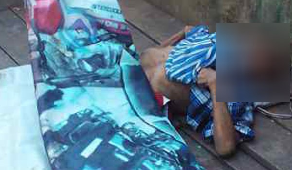 Mayat yang ditemukan didepan mitra bangunan