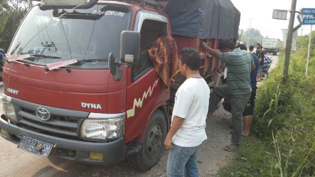 mayat yang ditemukan di dalam mobil batubara