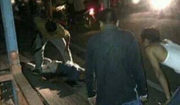 <b>Foto:</b> Perampok yang berhasil dilumpuhkan oleh polisi. F/FACEBOOK