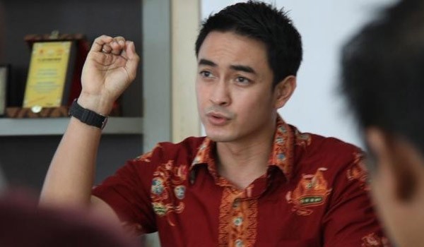 Bupati Tanjabtim Zumi Zola Zulkifli