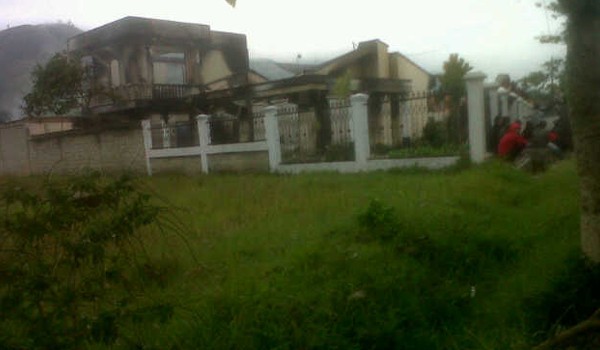 Rumah yang terbakar di Sungaipenuh hanya tinggal puing