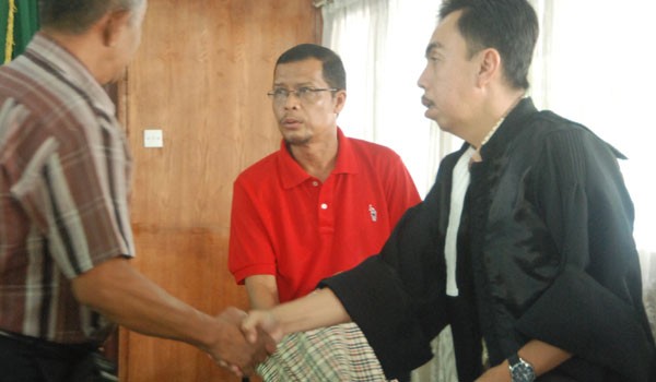 JADI SAKSI : M Syarif kembali jadi saksi dalam kasus dugaan korupsi RS UNJA. Tampak M Syarif saat jalani sidang beberapa waktu lalu, saat dirinya menjadi terdakwa  PHOTO : DOK/JE      