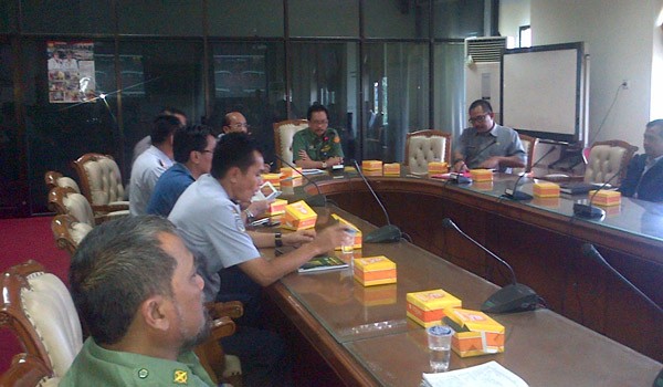 Rapat pembahasan pembangunan pelabuhan Ujung Jabung Provinsi Jambi