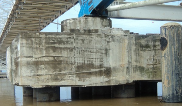 Ini dia kondisi jembatan Sabak paska ditabrak tug boat