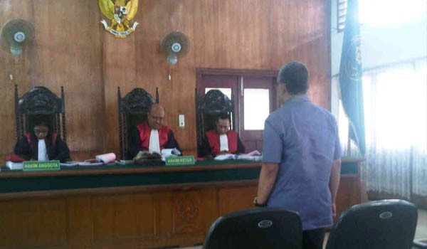 Sidang Vonis, Mantan Kepala Dinas Sosial Tenaga Kerja dan Tranmigrasi (Sosnakertras) Provinsi Jambi, Harris AB