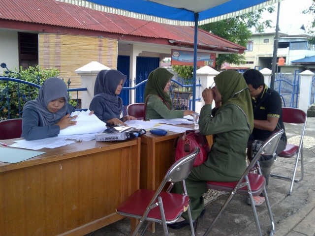 Warga Kabupaten Bungo yang terjaring razia karena tidak membawa KTP.