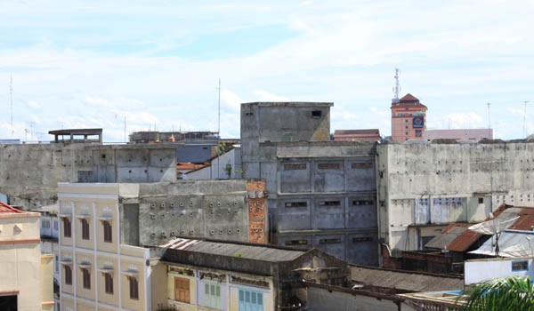 Sarang burung walet yang terdapat di Kota Jambi. Hingga November 2014 walet tak menyumbang PAD bagi Kota Jambi   
