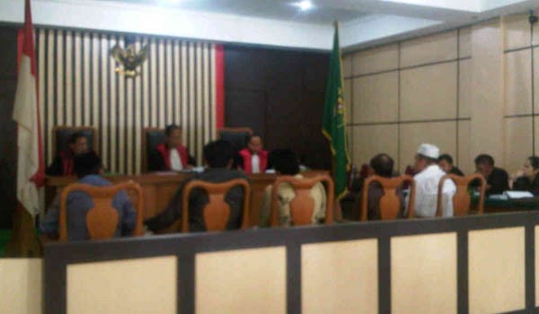 Sidang lima mantan anggota DPRD Kabupaten Kerinci Periode 2004-2009