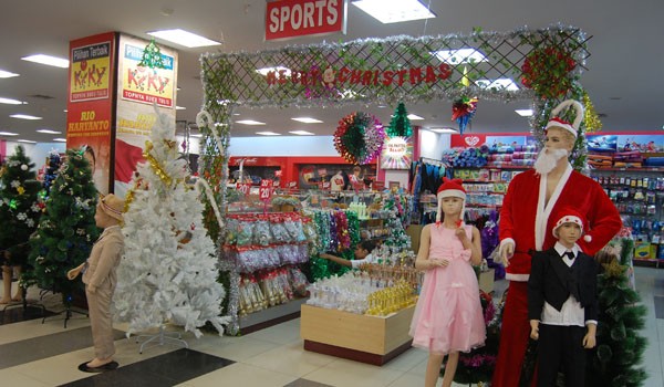 Trona JPM menyediakan beragam pernak-pernik natal