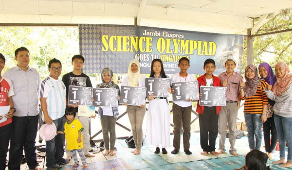 Science Olympiad Goes To Singapore 2014 yang digelar oleh Jambi Ekspres