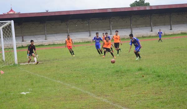 Laga Uji Coba Kota Jambi Vs batanghari Di Stadion Tri Lomba Juang Jambi