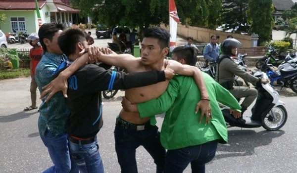 Bentrok antar mahasiswa STKIP YPM Bangko beberapa waktu lalu