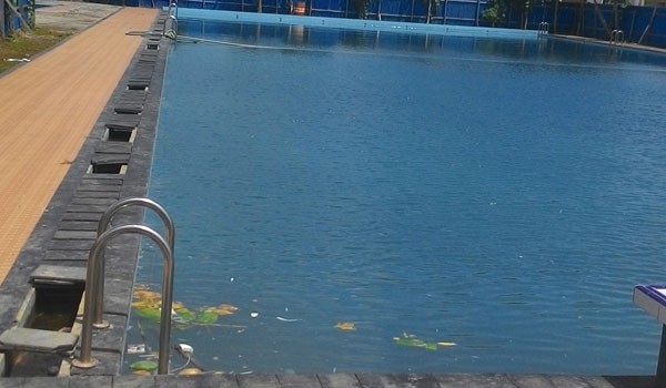 Kolam renang yang tidak terawat Tanjabtim