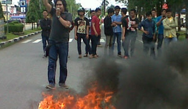 Empat Mahasiswa Pendemo Dilarang Ujian, Aktivitas Ujian STKIP Gagal Total