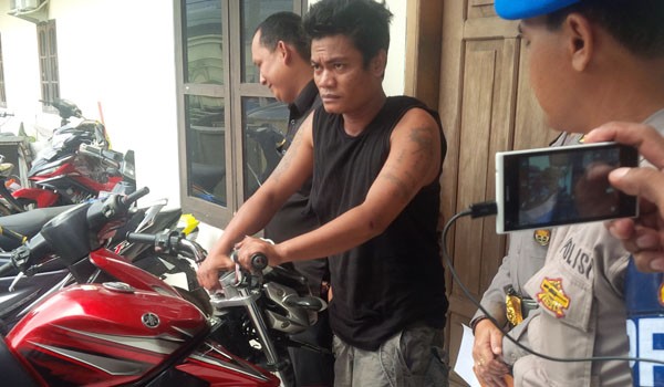 Samsuri (28) pelaku pencurian motor yang diamankan