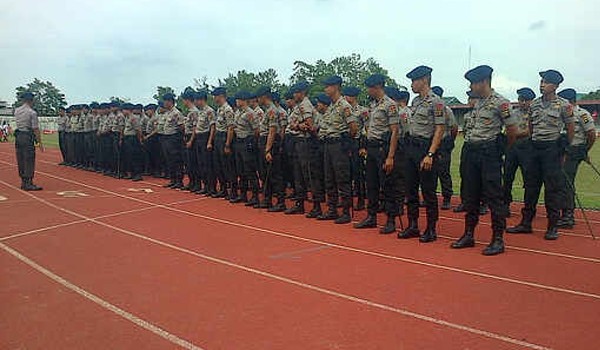 Kepolisian yang mangadakan apel untuk menjaga pertandingan antara Merangin dan Kerinci