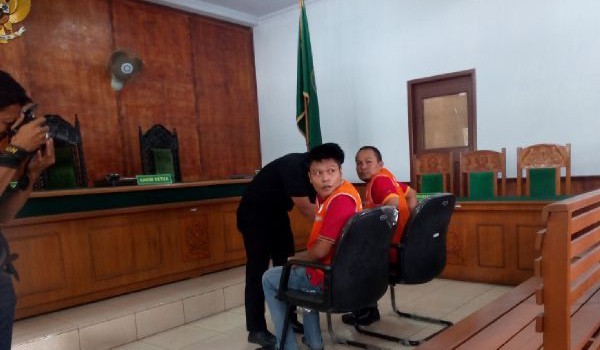 Sidang Lukman dan Deni
