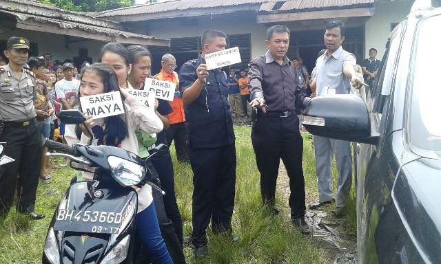 Rekontruksi pembunuhan erik