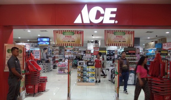Ace Hardware berada di Lantai II Jambi Town Sqaure      