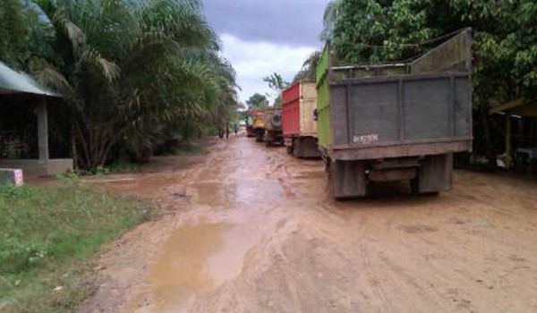 Kondisi jalan di tanjabtim pasca hujan