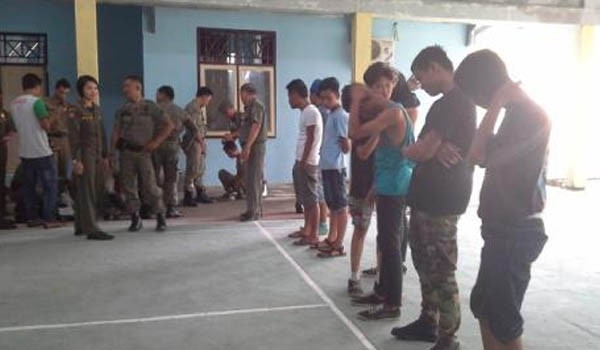Anak punk yang terjaring razia oleh Satpol PP
