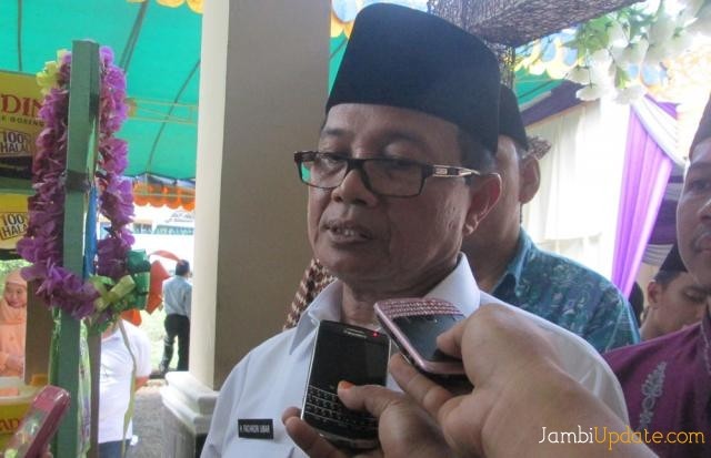 Wagub Jambi Drs H Fachrori Umar Mhum