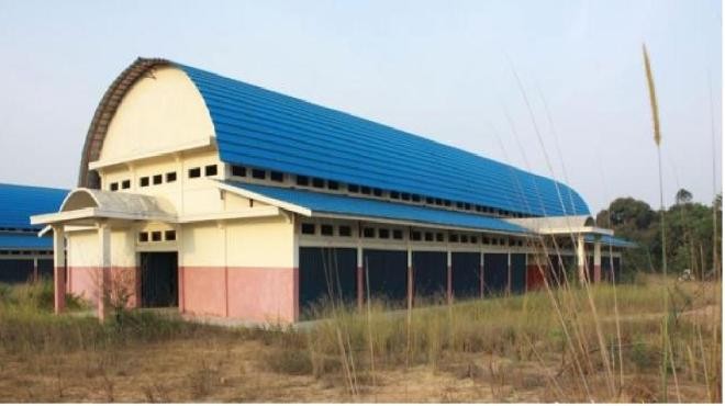 Salah satu bangunan di dalam pasar induk Kota Jambi