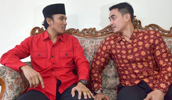 <b>Foto:</b> Ketua DPD PDIP Edi Purwanto dan Zumi Zola saat berada di kantor DPD PDIP Provinsi Jambi beberapa waktu lalu