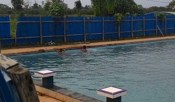 kondisi kolam renang yang terbengkalai akibat berlarut-larutnya proses hukum