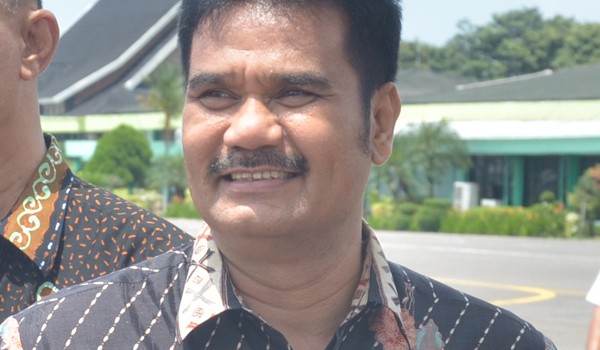Sutan Adil Hendra