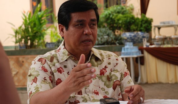 Gubernur Jambi Hasan Basri Agus