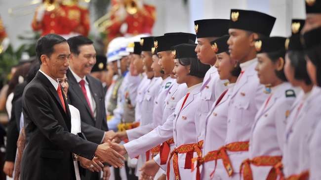 Presiden RI saat pengukuhan anggota Paskibraka