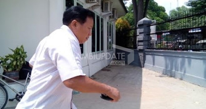 Sekda Sarolangun saat diperiksa beberapa waktu lalu.