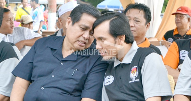  HBA dan EP saat tampil bersama dalam sebuah kesempatan. Pengaduan terhadap EP dengan dugaan penggunaan fasilitas Negara ke Bawaslu dinyatakan tidak memenuhi unsur.