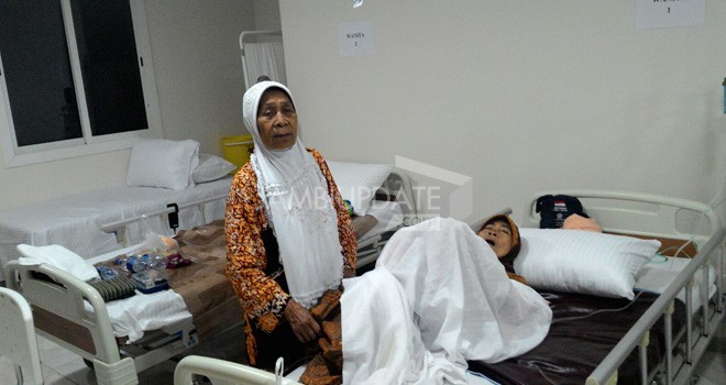 Jamaah haji asal Jambi saat dirawat di Makkah. Bagi mereka yang sakit akan disafari wukufkan.