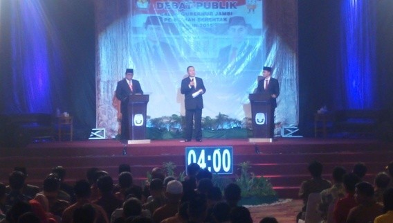 Debat kandidat di RCC Jambi.