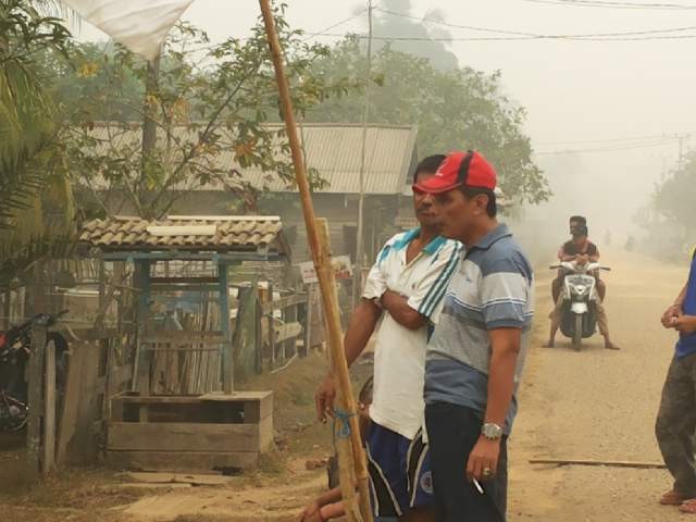 H Arzanil bersama warga Batanghari