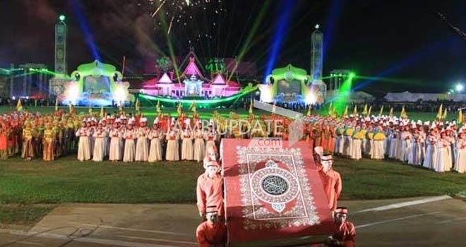 Pembukaan MTQ tingkat Provinsi Jambi ke 44 di Eks Arena MTQ, Taman Rimba, Jambi Selatan, Kota Jambi.