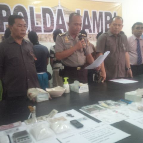 Kabid Humas Polda Jambi, AKBP Kuswahyudi Tresnadi saat ekspose beberapa waktu lalu