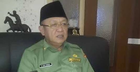 Bupati Sarolangun Drs H Cek Endra.