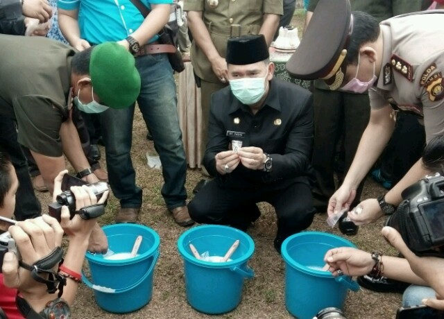 37.010 butir pil ekstasi sitaan Polisi Resor Kota (Polresta) Jambi, dimusnahkan.