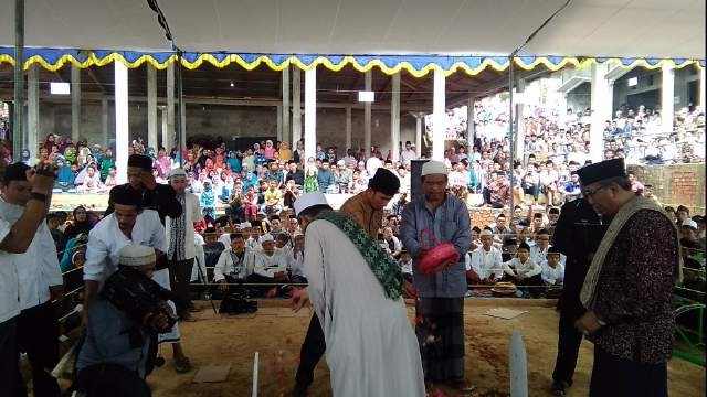 Sejumlah kiai kharismatik dan ribuan warga Bahar Utara doakan Edi Purwanto.