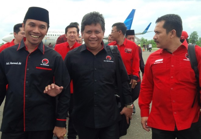 Edi Purwanto menyambut kedatangan Sekjend DPP Hasto Kristianto